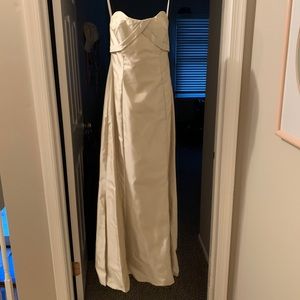 Women’s Evening Gown (altered to fit size 0-2)